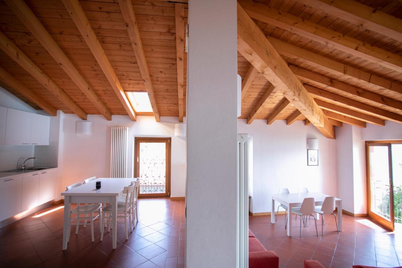 Iseolakerental - Casa Del Pescatore Riva di Solto Εξωτερικό φωτογραφία