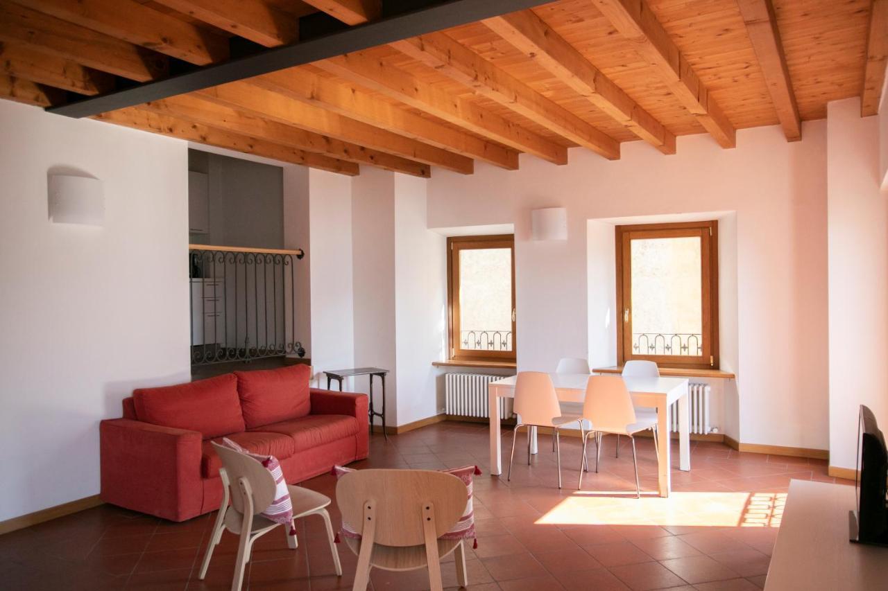 Iseolakerental - Casa Del Pescatore Riva di Solto Εξωτερικό φωτογραφία